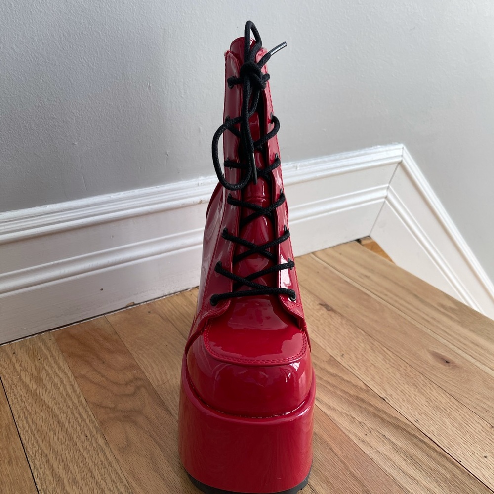 CAMEL 203 Red Kneel Before Me Platform Boots NIB